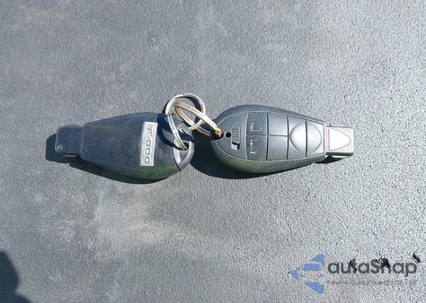 2011 Dodge Grand Caravan Crew z USA, uszkodzony, nr VIN 2D4RN5DG1BR697137